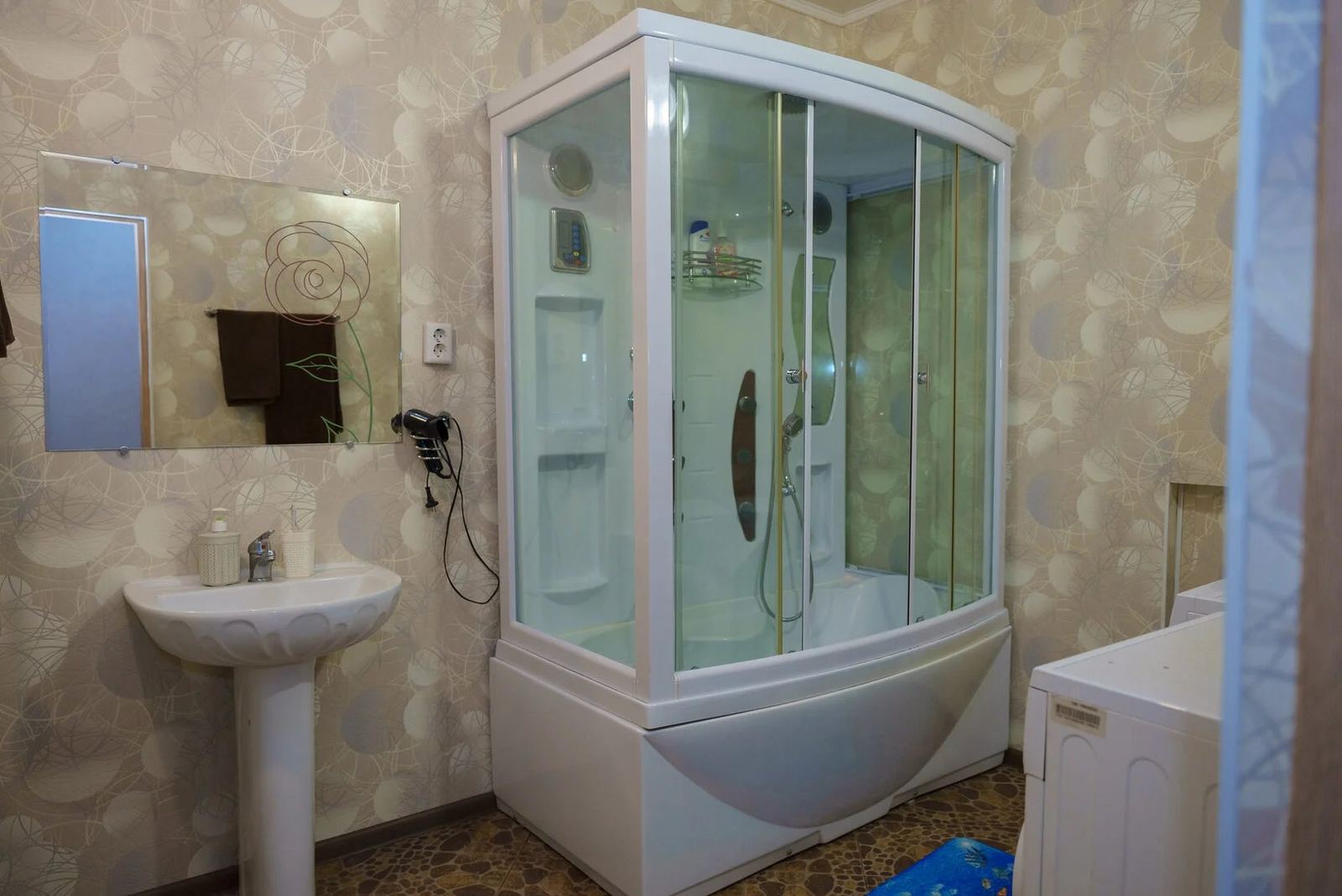 Душевая комната